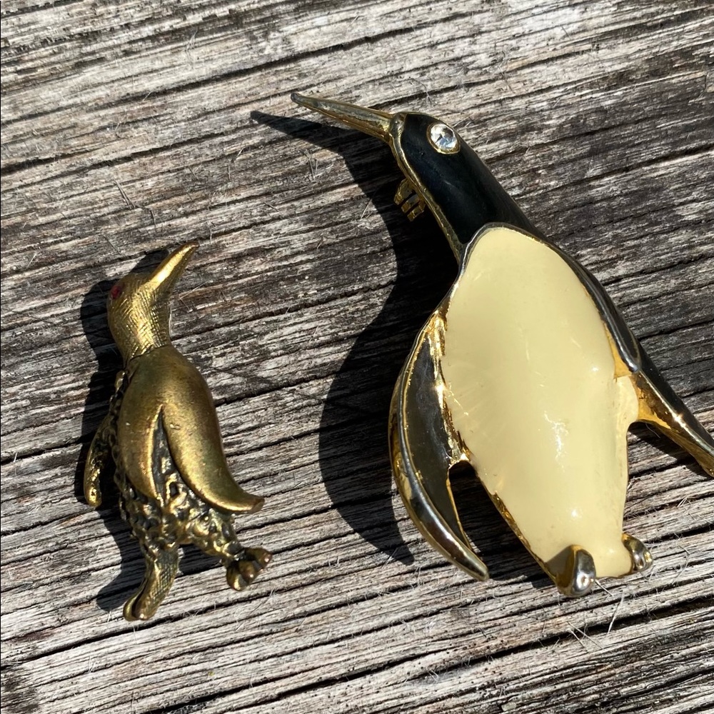 VINTAGE PENGUIN PINS